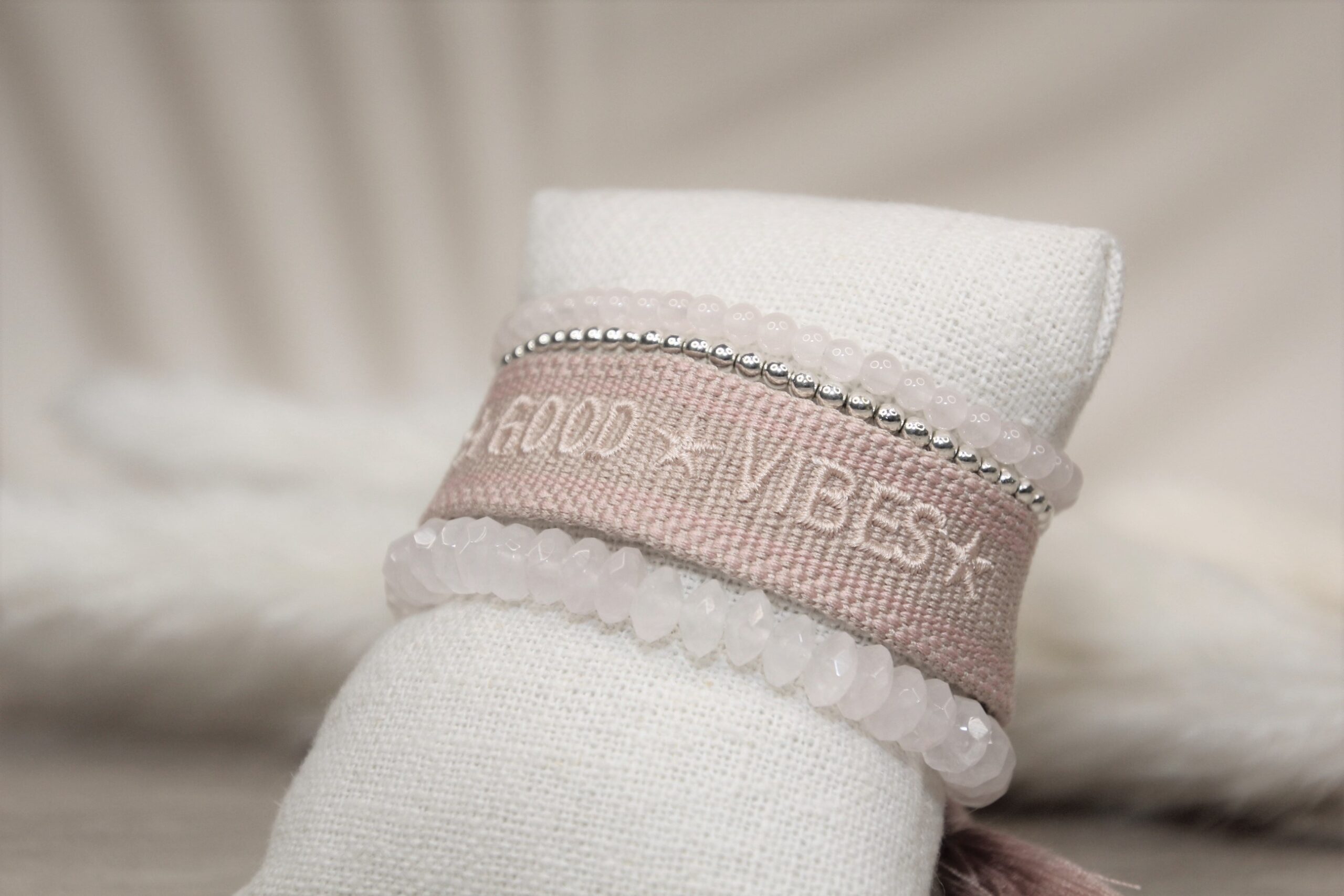 Armband GOOD VIBES Artep World Schmuckkurse Kreativkurse